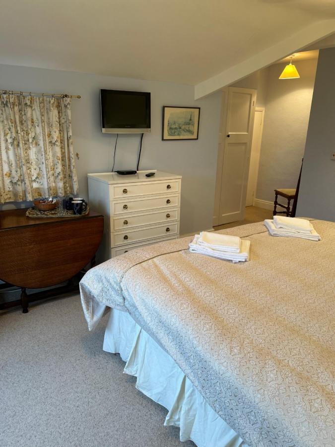 Lucy Cross Guest House Esterno foto